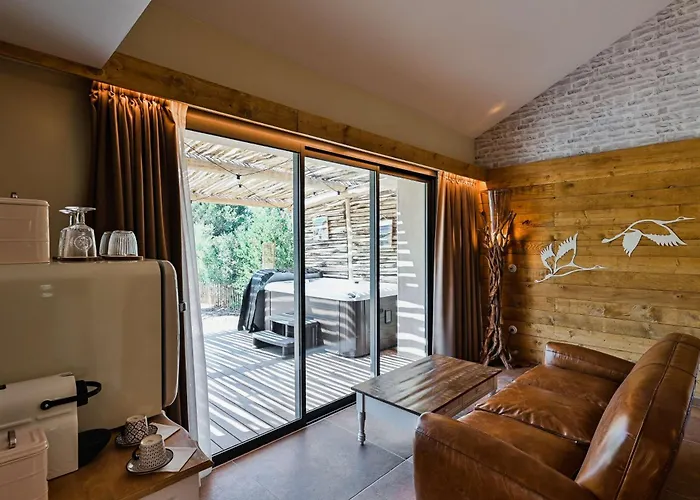 Le Hameau Des Pesquiers Ecolodge & Spa, Curio Collection By Hilton