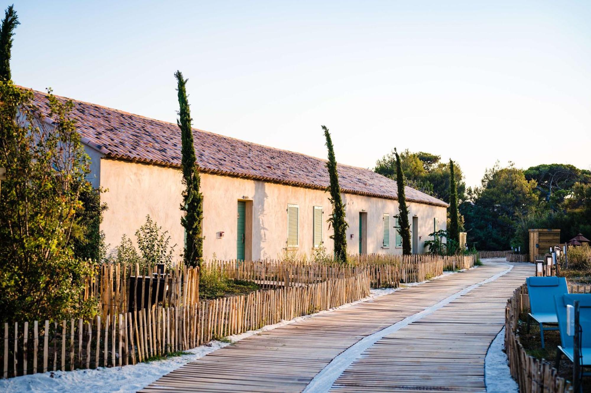 Le Hameau Des Pesquiers & Spa, Curio Collection By Hilton
