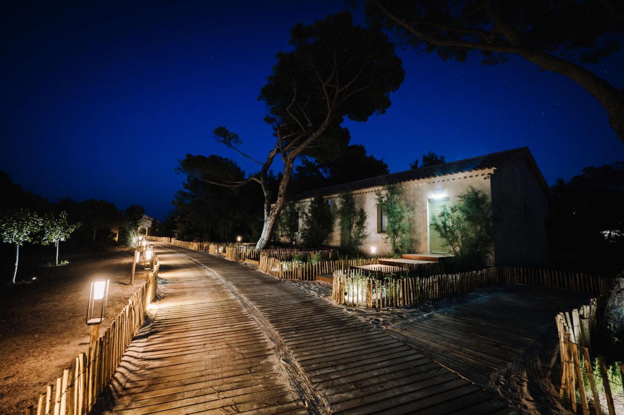 Le Hameau Des Pesquiers & Spa, Curio Collection By Hilton 5*
